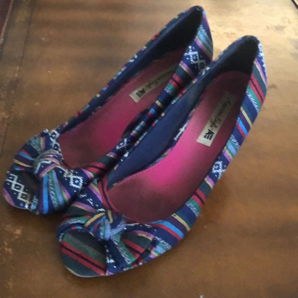 Cute wedge shoes with stripes - Picture 3 of 4